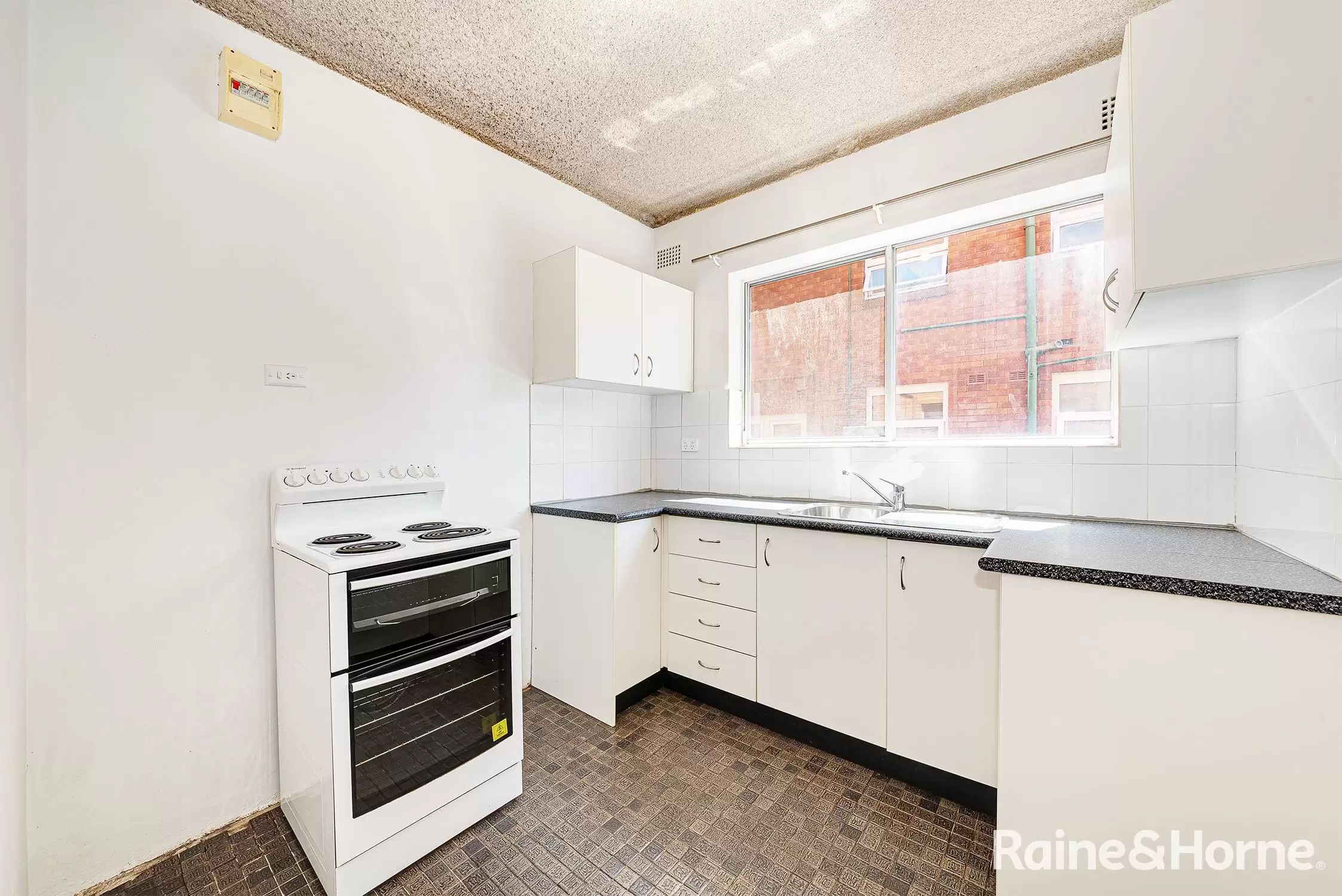 1/11 Templeman Crescent, Hillsdale Leased by Raine & Horne Randwick | Coogee | Clovelly - image 2