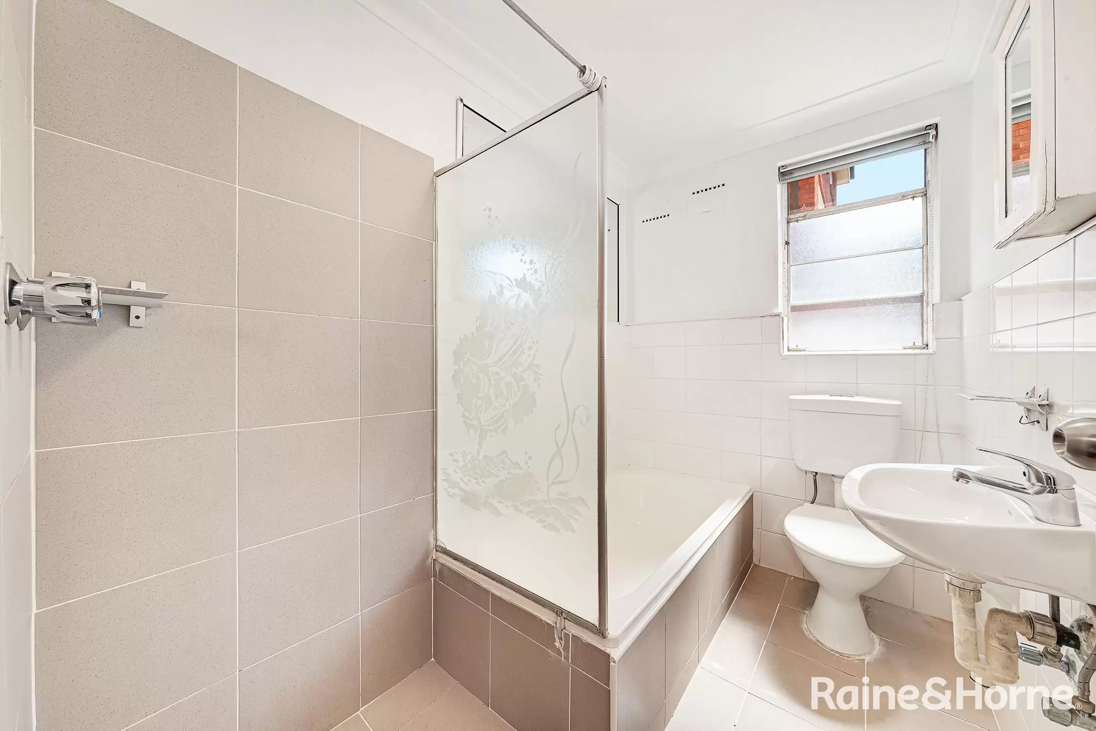 1/11 Templeman Crescent, Hillsdale Leased by Raine & Horne Randwick | Coogee | Clovelly - image 4