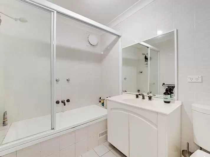 1/44 Cliffbrook Parade, Clovelly Leased by Raine & Horne Randwick | Coogee | Clovelly - image 4