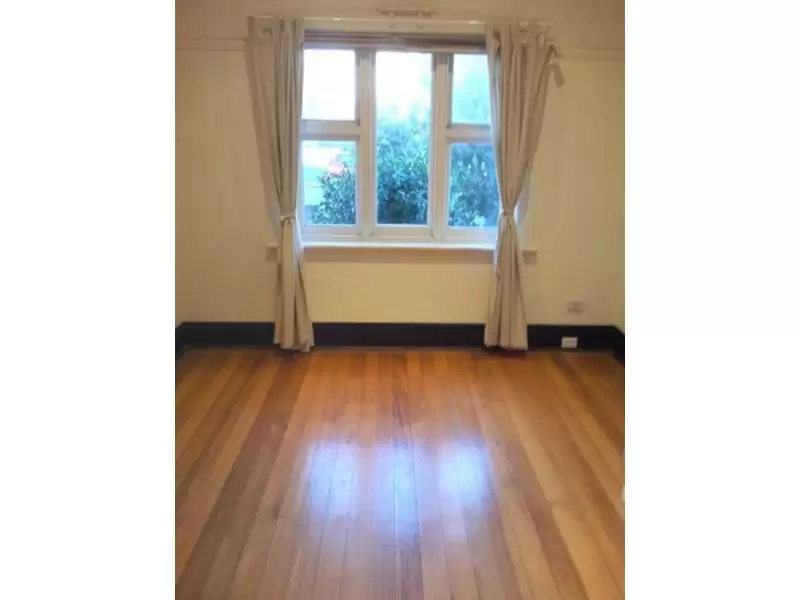 18 Blackwood Avenue, Clovelly Leased by Raine & Horne Randwick | Coogee | Clovelly - image 2