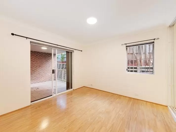 6/28-32 Boronia Street, Kensington Leased by Raine & Horne Randwick | Coogee | Clovelly - image 3