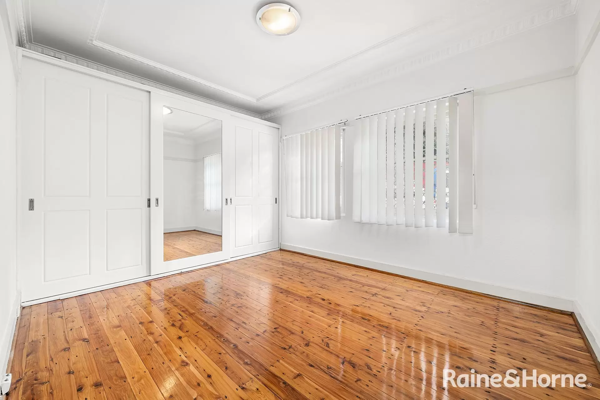2/55 Clovelly Road, Randwick Leased by Raine & Horne Randwick | Coogee | Clovelly - image 1