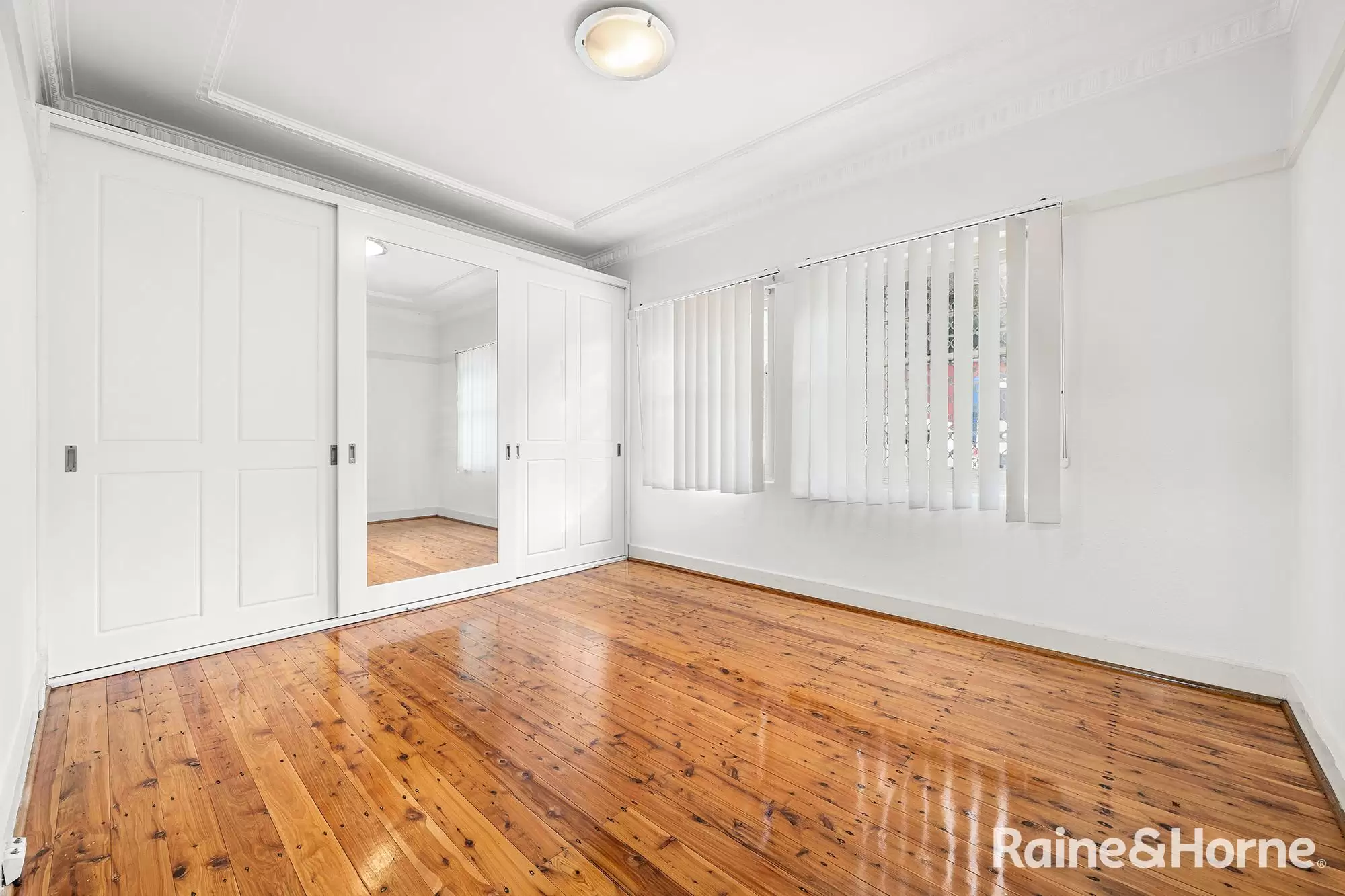 2/55 Clovelly Road, Randwick Leased by Raine & Horne Randwick | Coogee | Clovelly - image 2