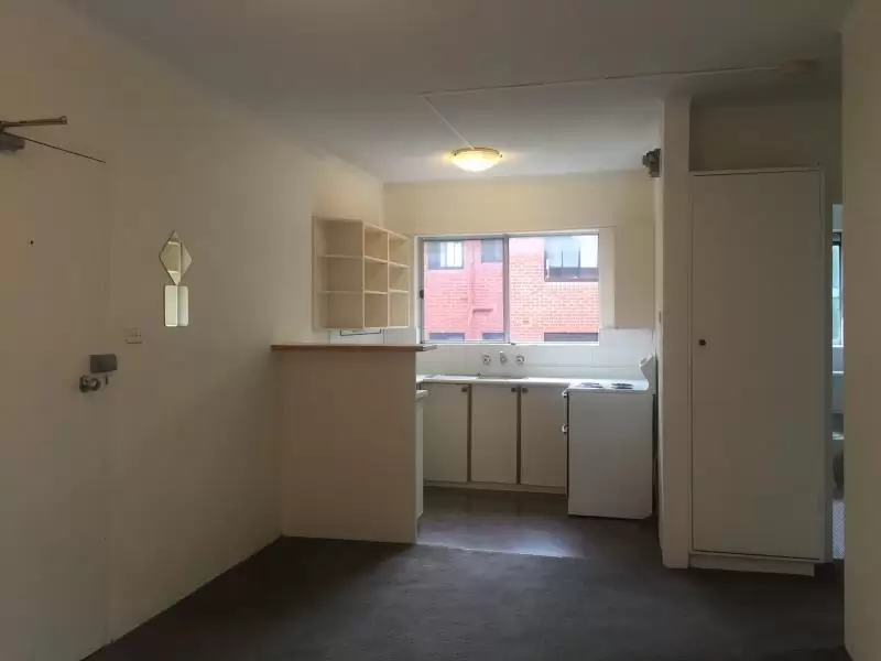 4/11 Templeman Cresent, Hillsdale Leased by Raine & Horne Randwick | Coogee | Clovelly - image 2