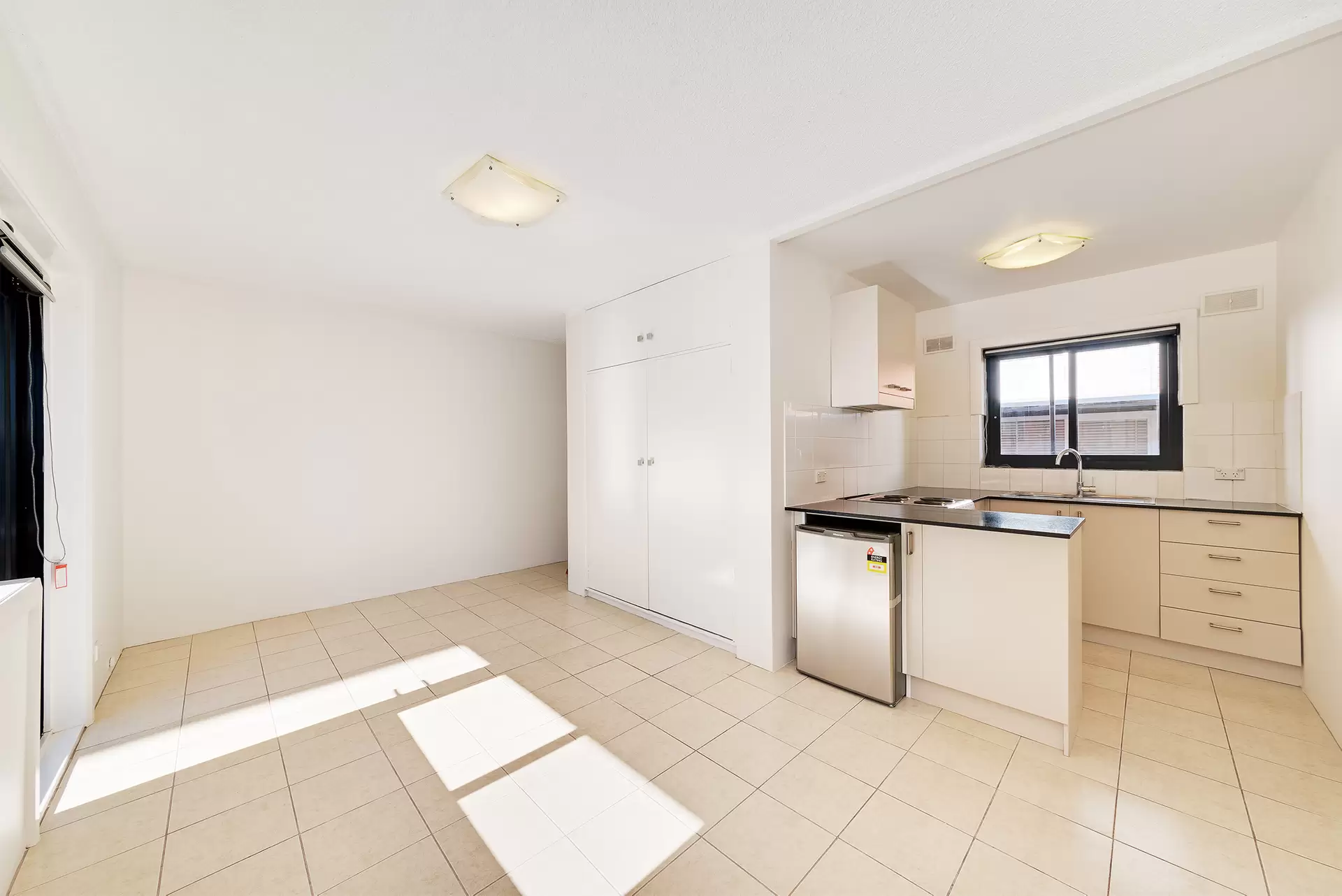 9/2 Houston Road, Kensington Leased by Raine & Horne Randwick | Coogee | Clovelly - image 1