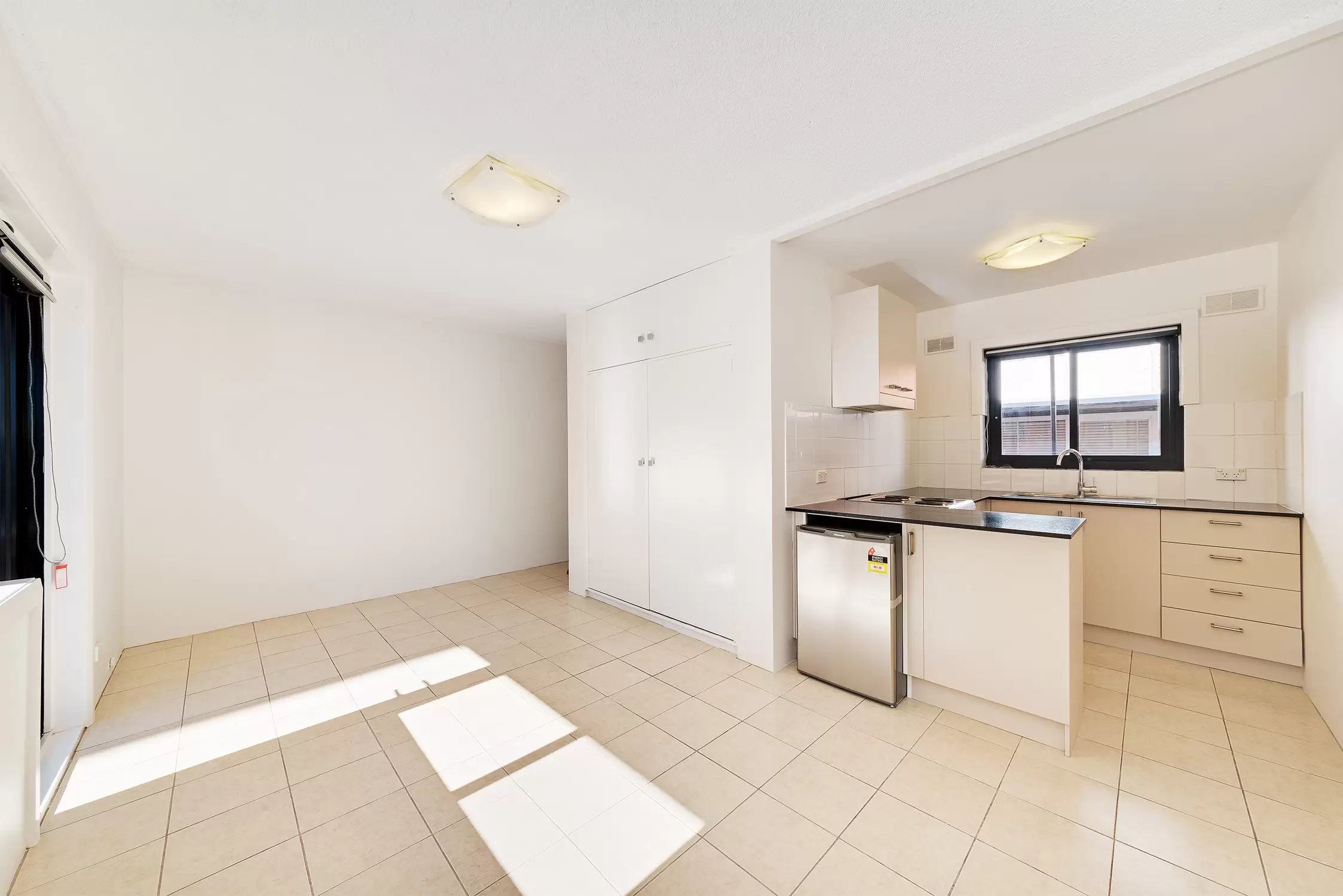 9/2 Houston Road, Kensington Leased by Raine & Horne Randwick | Coogee | Clovelly - image 1