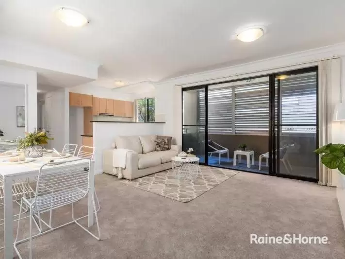 6/32 Beach Road, Bondi Leased by Raine & Horne Randwick | Coogee | Clovelly - image 1