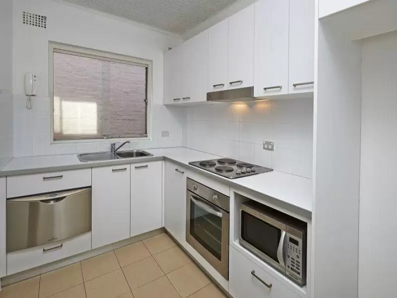 3/21 Pemell Street, Newtown Leased by Raine & Horne Randwick | Coogee | Clovelly