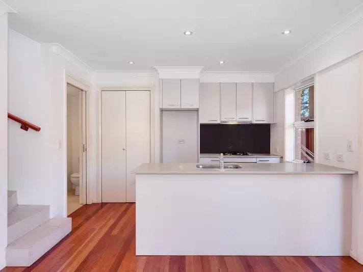 7/79-81 Arden Street, Coogee Leased by Raine & Horne Randwick | Coogee | Clovelly - image 2
