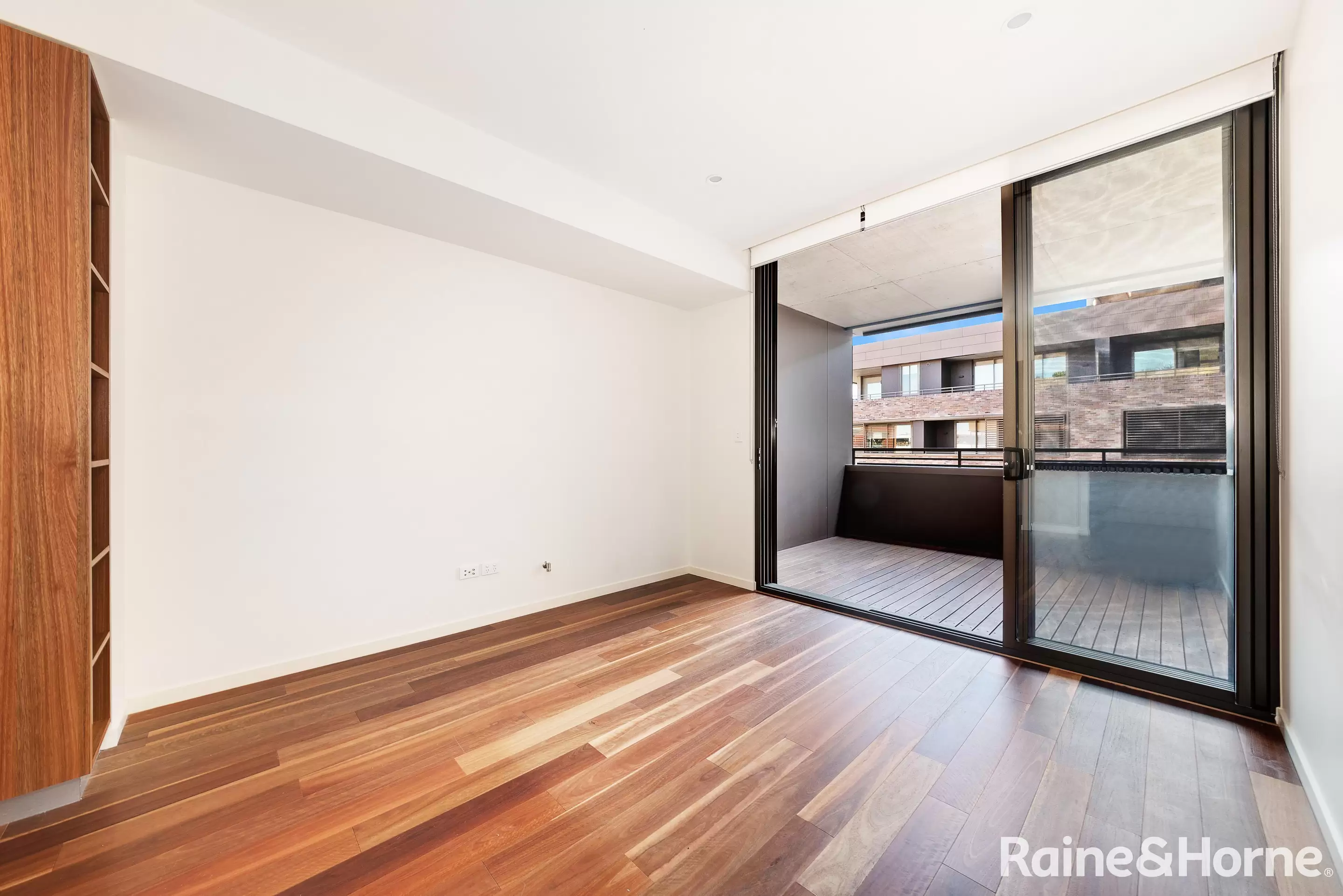 316/81 Macdonald Street, Erskineville Leased by Raine & Horne Randwick | Coogee | Clovelly - image 2