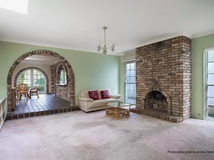 31 Watson Street, Bondi Leased by Raine & Horne Randwick | Coogee | Clovelly - image 3