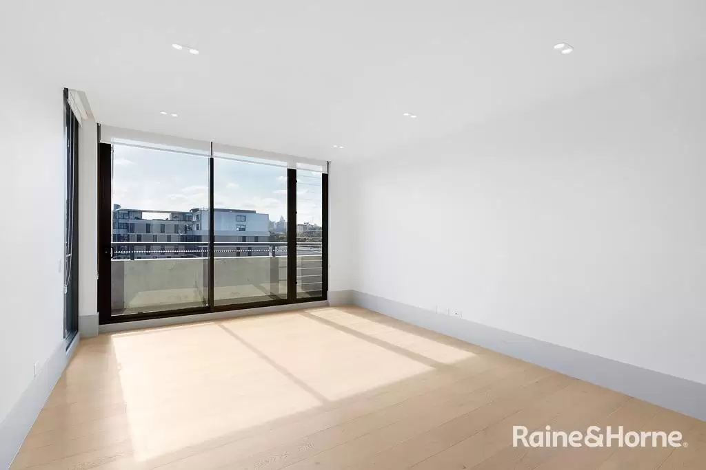 B604/5 Hadfields Street, Erskineville Leased by Raine & Horne Randwick | Coogee | Clovelly - image 1