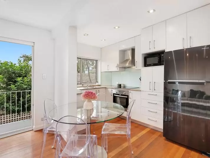 2/206 King Street, Mascot Leased by Raine & Horne Randwick | Coogee | Clovelly