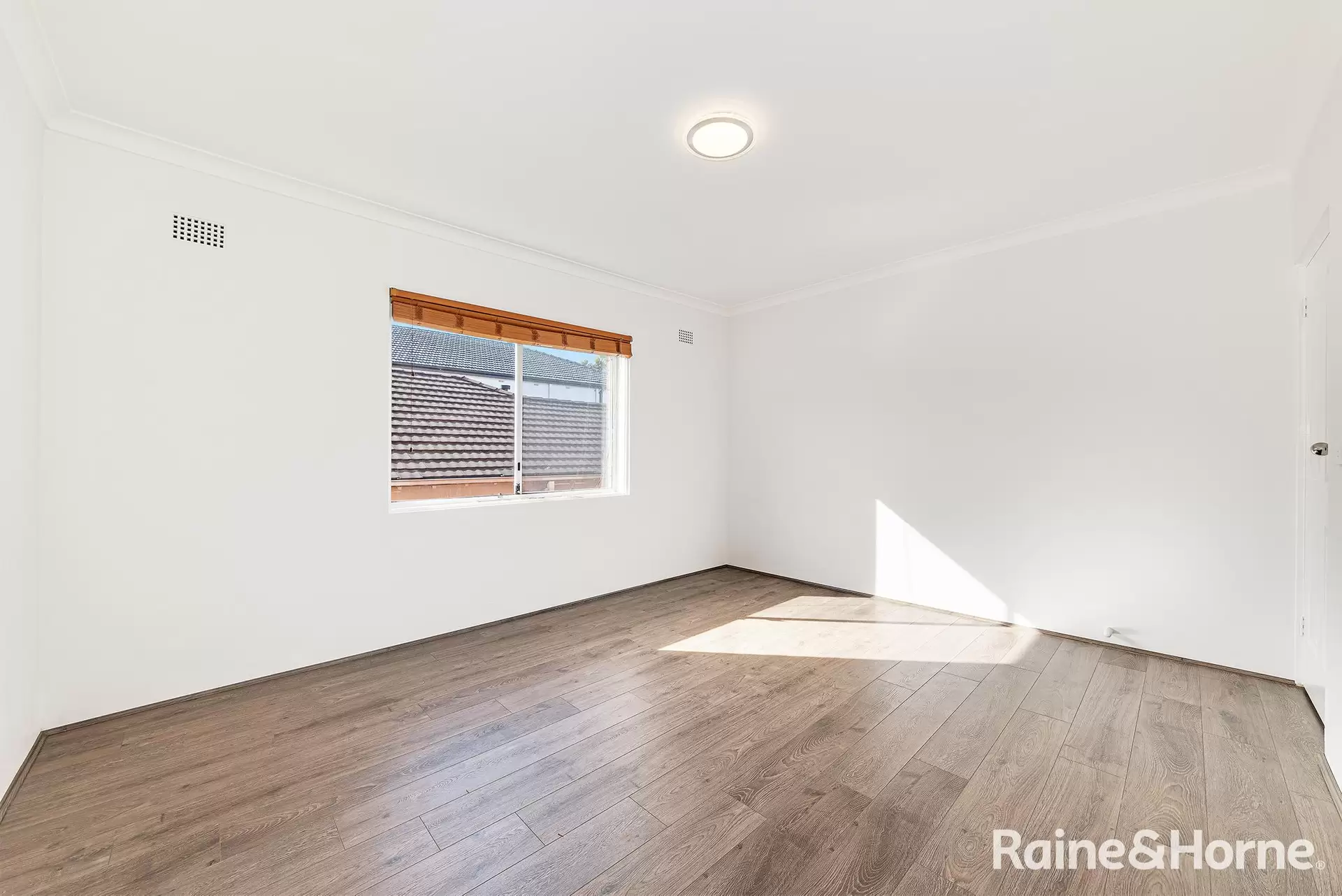 1/38-40 Market Street, Randwick Leased by Raine & Horne Randwick | Coogee | Clovelly - image 1