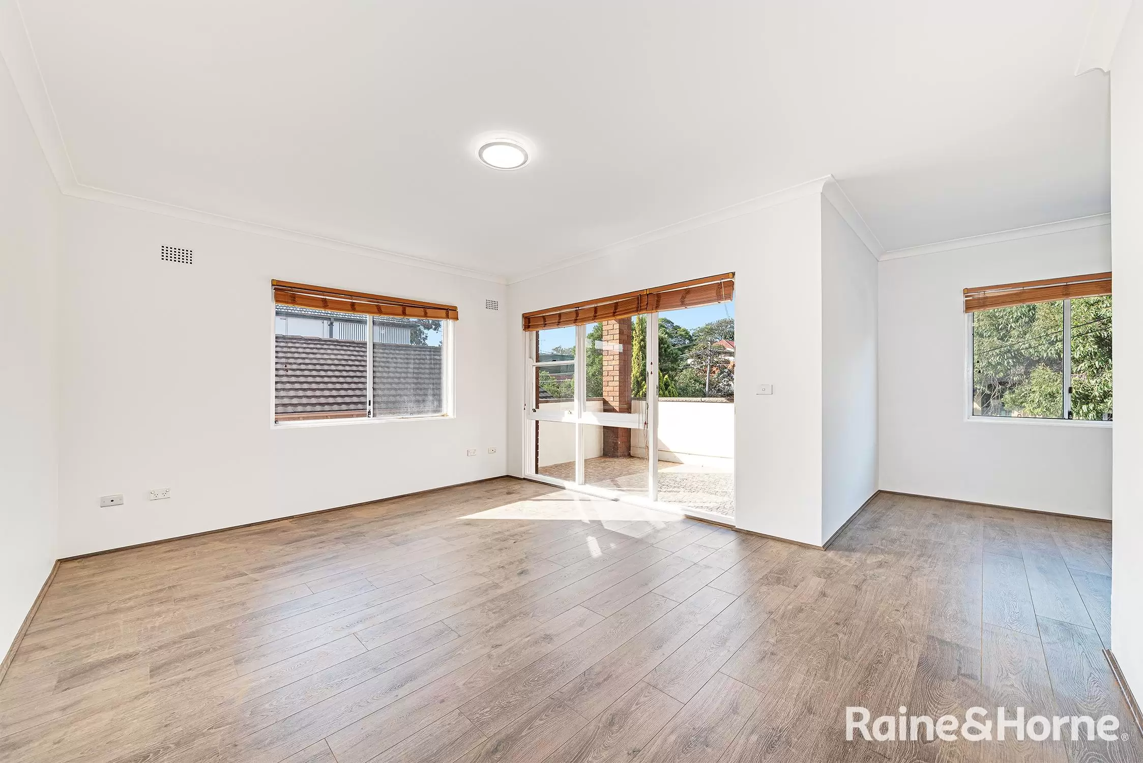 1/38-40 Market Street, Randwick Leased by Raine & Horne Randwick | Coogee | Clovelly - image 1