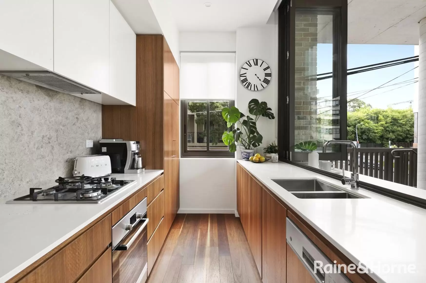 G08/81 Macdonald Street, Erskineville Leased by Raine & Horne Randwick | Coogee | Clovelly - image 2