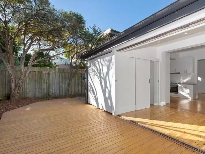 6 Cables Place, Waverley Leased by Raine & Horne Randwick | Coogee | Clovelly - image 5