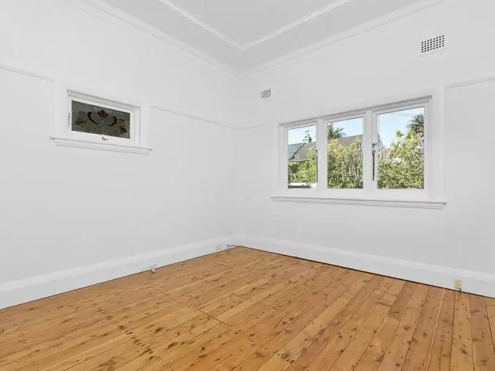 6 Cables Place, Waverley Leased by Raine & Horne Randwick | Coogee | Clovelly - image 3