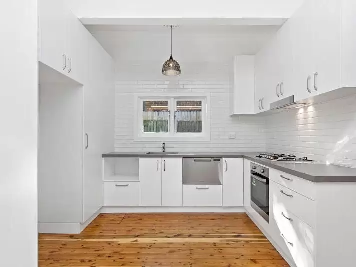 6 Cables Place, Waverley Leased by Raine & Horne Randwick | Coogee | Clovelly - image 1