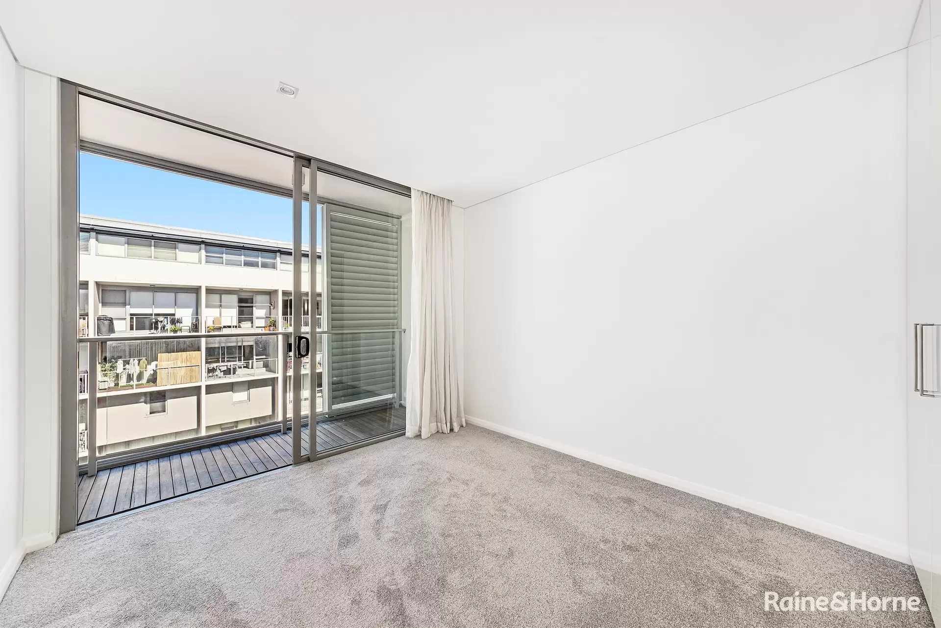 9G/10-12 Green Street, Maroubra Leased by Raine & Horne Randwick | Coogee | Clovelly - image 1