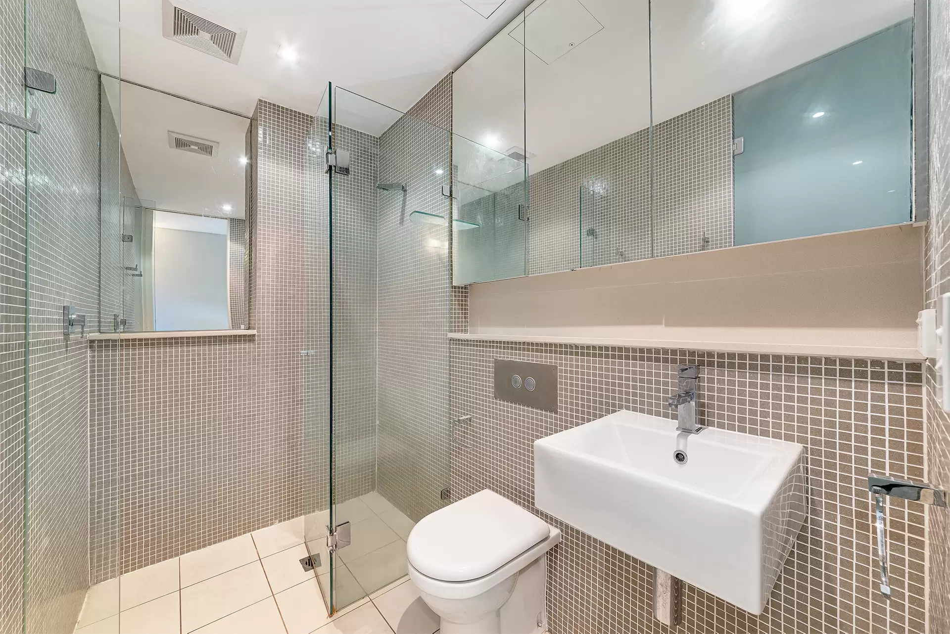 15/7-9 Alison Road, Kensington Leased by Raine & Horne Randwick | Coogee | Clovelly - image 1