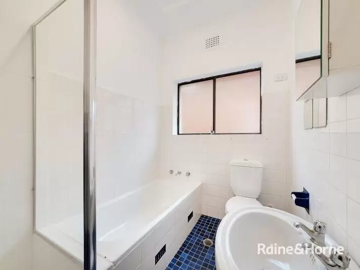 4/65 Wairoa Avenue, Bondi Leased by Raine & Horne Randwick | Coogee | Clovelly - image 3