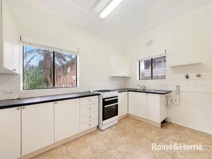 4/65 Wairoa Avenue, Bondi Leased by Raine & Horne Randwick | Coogee | Clovelly - image 5