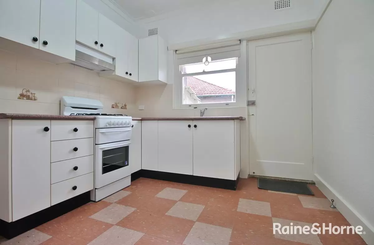 1/55 Clovelly Road, Randwick Leased by Raine & Horne Randwick | Coogee | Clovelly - image 3