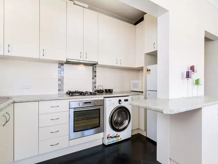 6/98 Coogee Bay Road, Coogee For Lease by Raine & Horne Randwick | Coogee | Clovelly - image 3