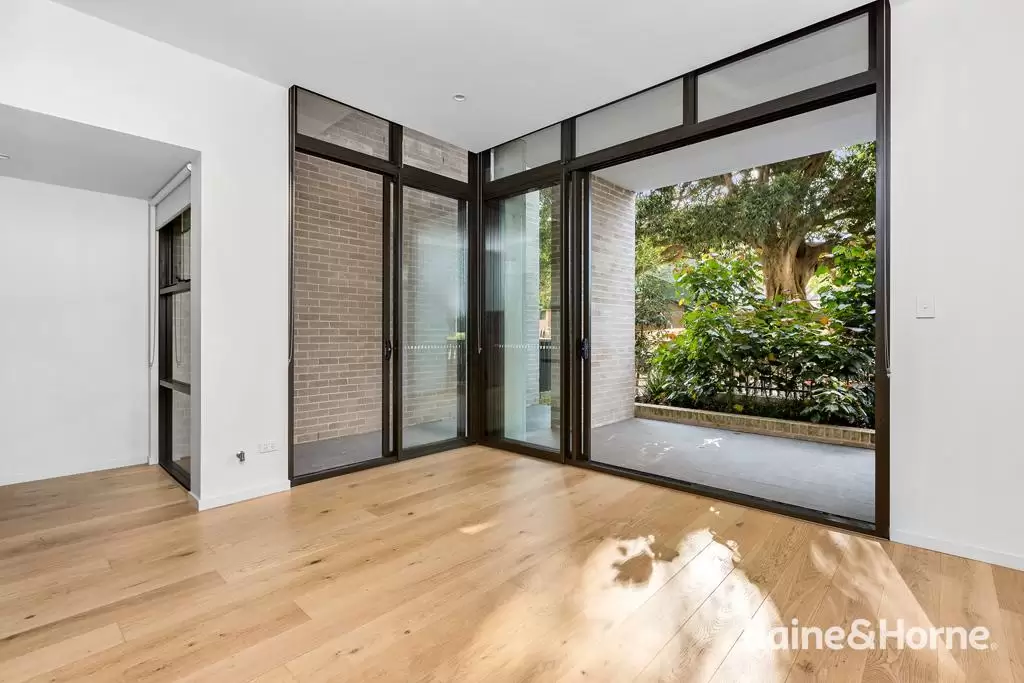 B304/34 McEvoy Street, Waterloo Leased by Raine & Horne Randwick | Coogee | Clovelly