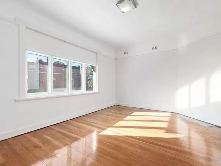 2/131 Bondi Road, Bondi Leased by Raine & Horne Randwick | Coogee | Clovelly - image 2