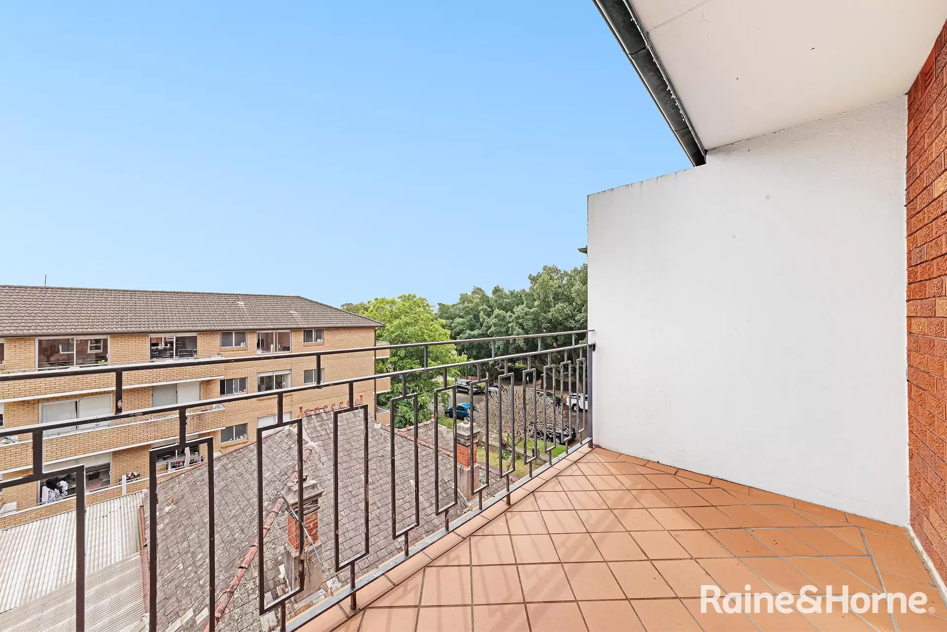 16/44 Waratah Avenue, Randwick Leased by Raine & Horne Randwick | Coogee | Clovelly - image 1