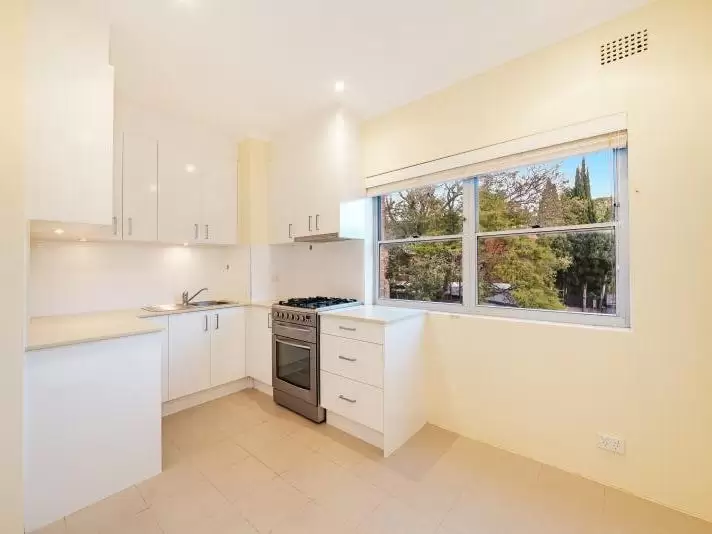 10/23 Orr Street, Bondi Leased by Raine & Horne Randwick | Coogee | Clovelly - image 1