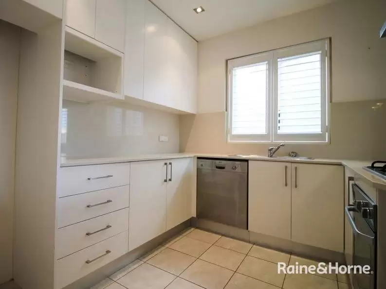 6/25 Havelock Avenue, Coogee Leased by Raine & Horne Randwick | Coogee | Clovelly - image 2