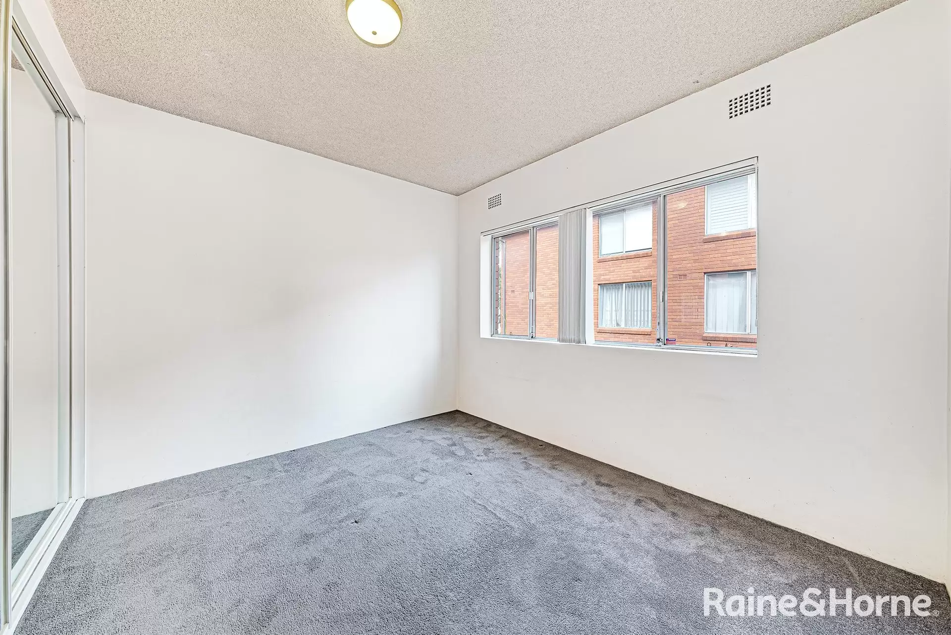 5/35 Mascot Drive, Eastlakes Leased by Raine & Horne Randwick | Coogee | Clovelly - image 1