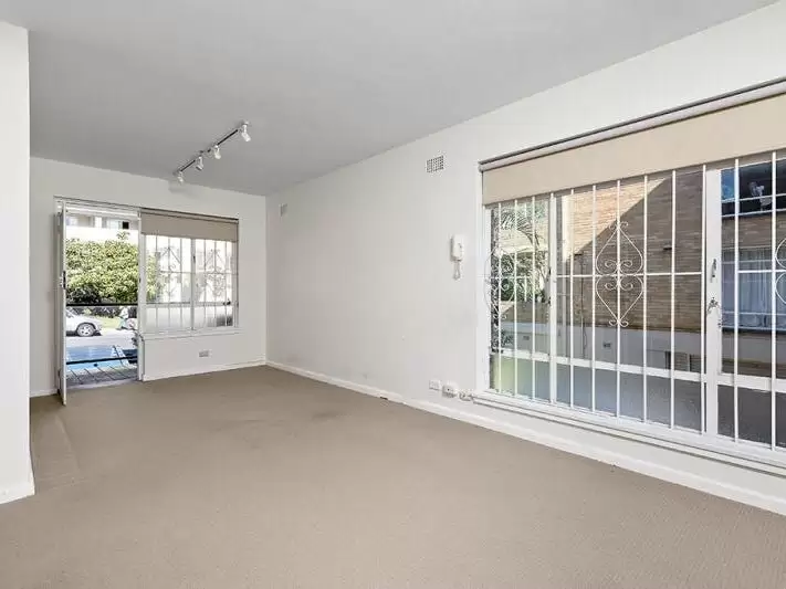 1/38 Waverley Street, Bondi Junction Leased by Raine & Horne Randwick | Coogee | Clovelly - image 3