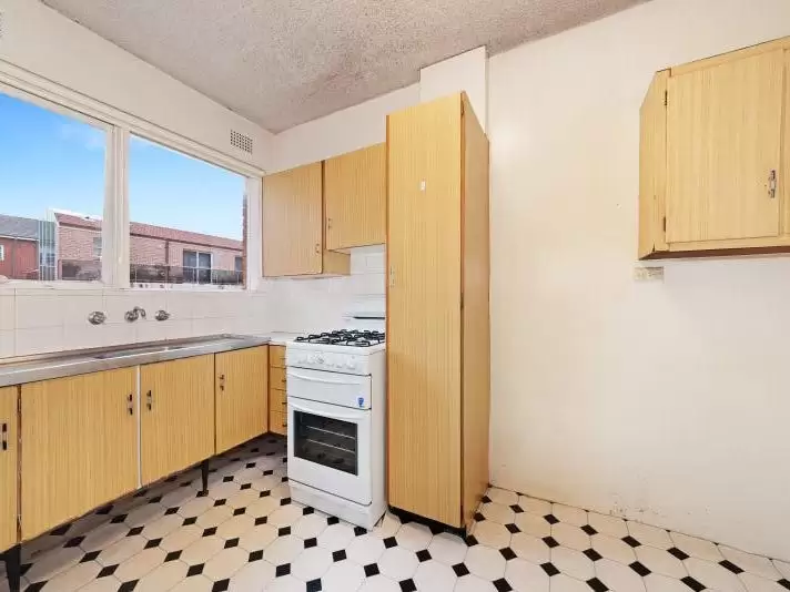 12/62-64 Dudley Street, Coogee Leased by Raine & Horne Randwick | Coogee | Clovelly - image 2