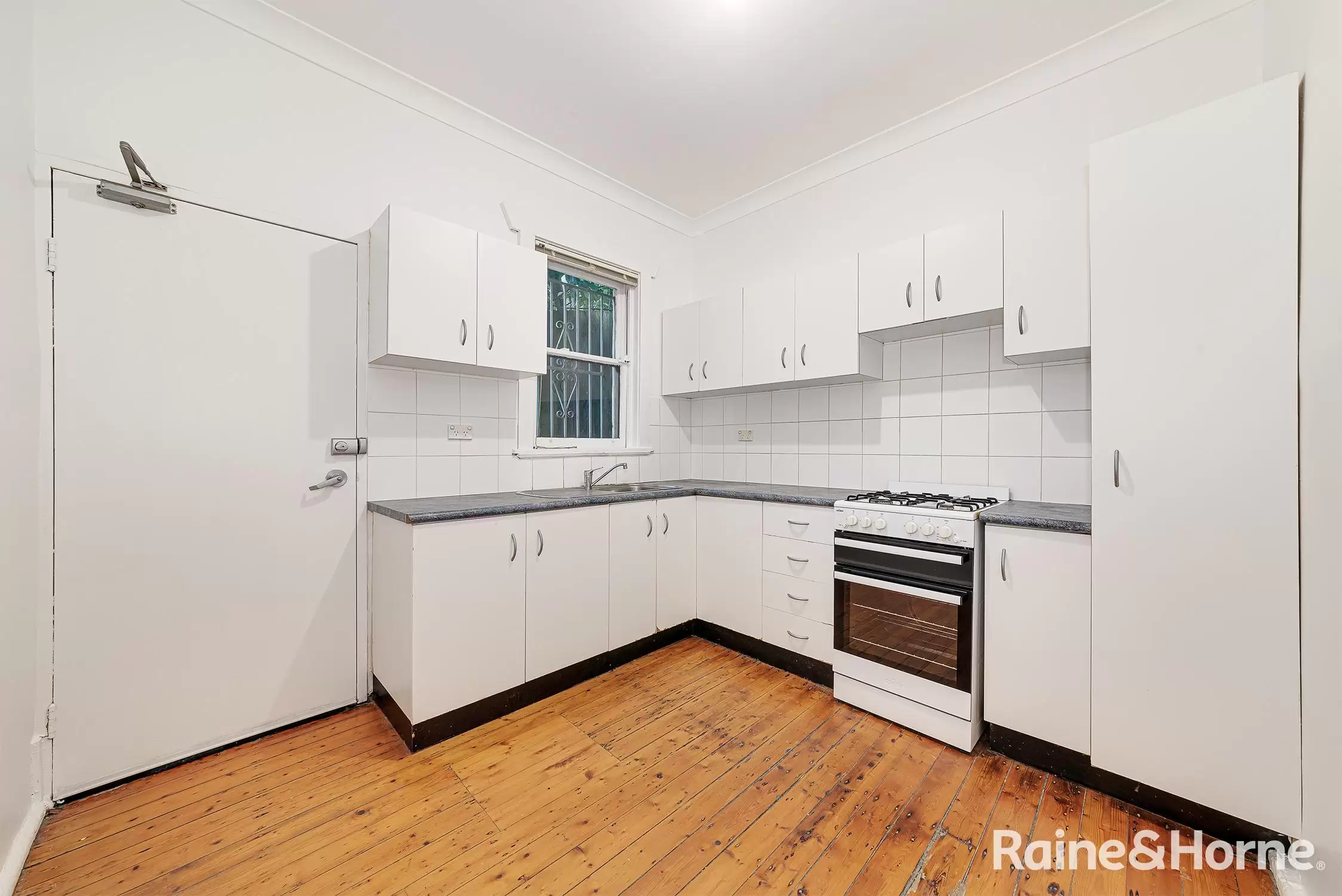 2/12 Dudley Street, Coogee Leased by Raine & Horne Randwick | Coogee | Clovelly - image 3