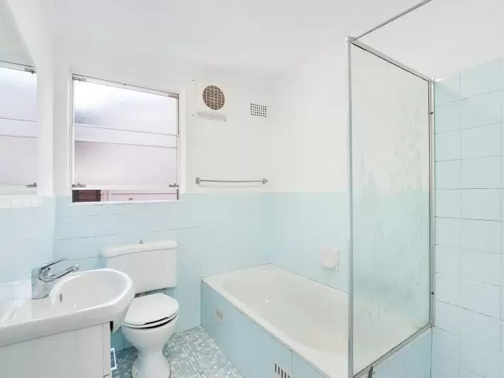 2/5 St Luke Street, Randwick Leased by Raine & Horne Randwick | Coogee | Clovelly - image 5