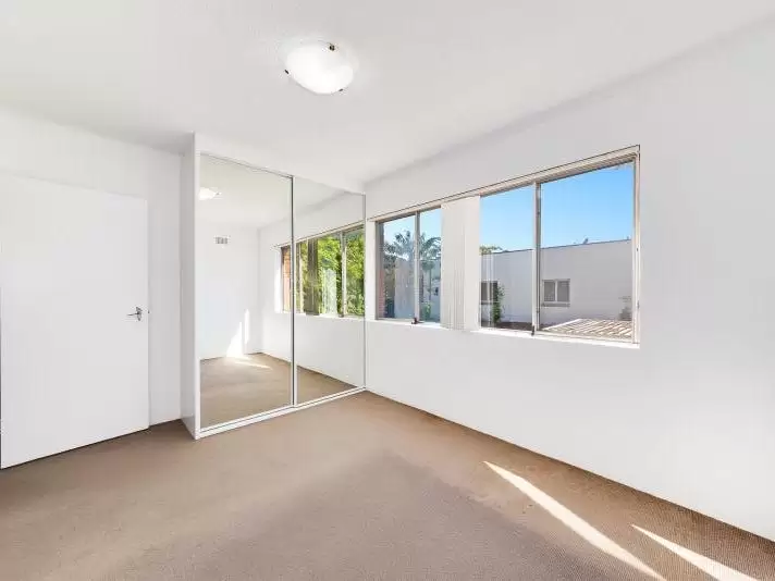 2/5 St Luke Street, Randwick Leased by Raine & Horne Randwick | Coogee | Clovelly - image 4