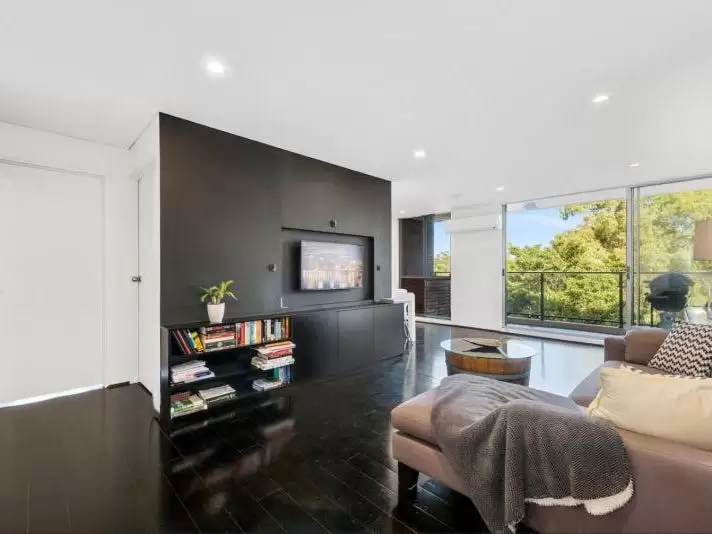 4B/8 Bligh Place, Randwick For Lease by Raine & Horne Randwick | Coogee | Clovelly - image 2