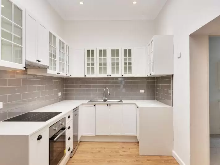 4/8 Wallace Street, Waverley Leased by Raine & Horne Randwick | Coogee | Clovelly - image 1