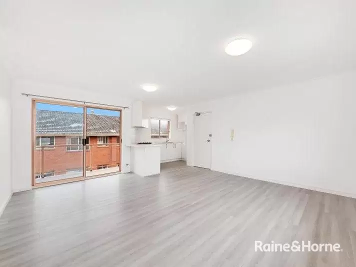 6/20 Prince Street, Randwick Leased by Raine & Horne Randwick | Coogee | Clovelly - image 1