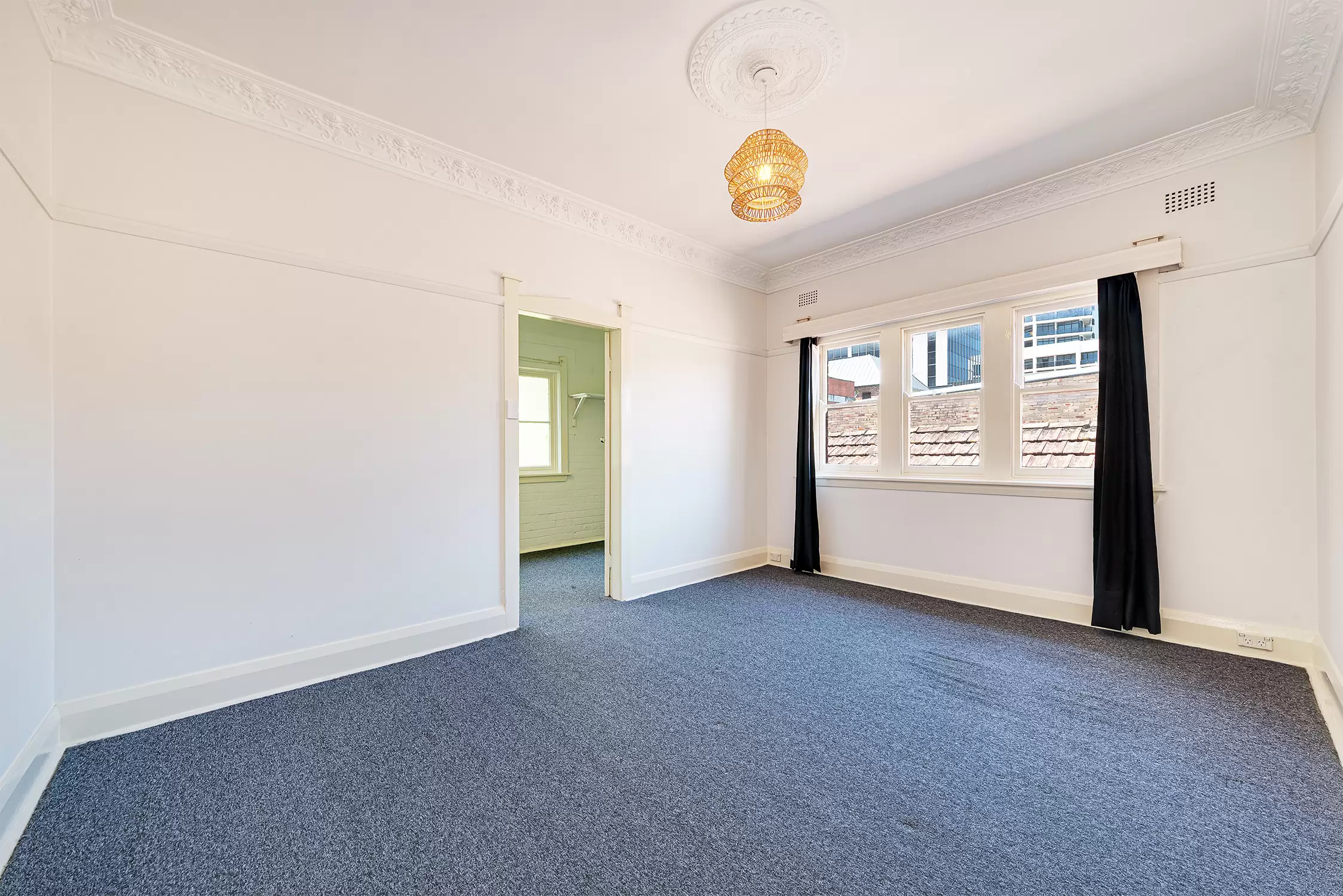 8/10 Ebley Street, Bondi Junction Leased by Raine & Horne Randwick | Coogee | Clovelly - image 1