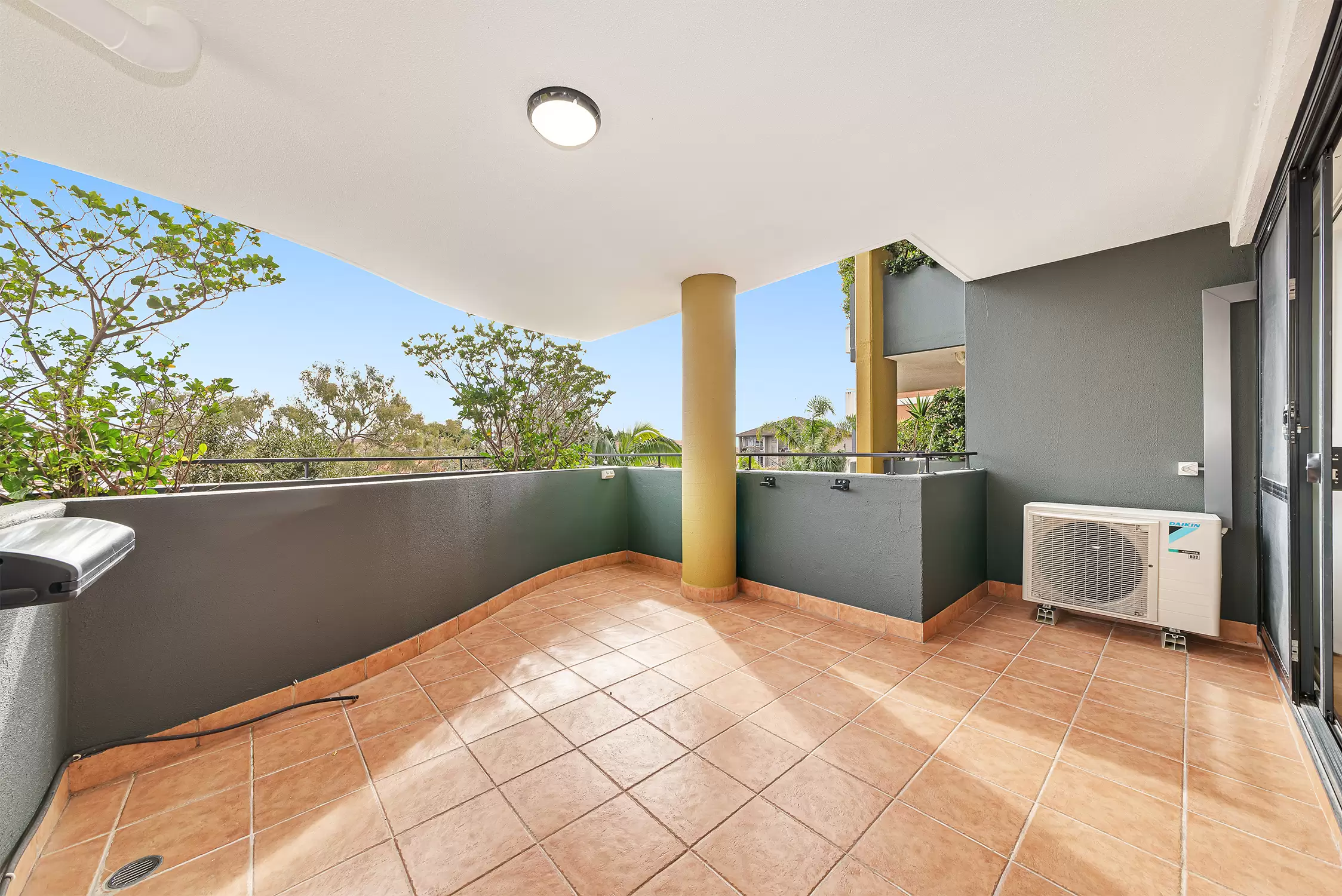8/687-691 Anzac Parade, Maroubra Leased by Raine & Horne Randwick | Coogee | Clovelly - image 5