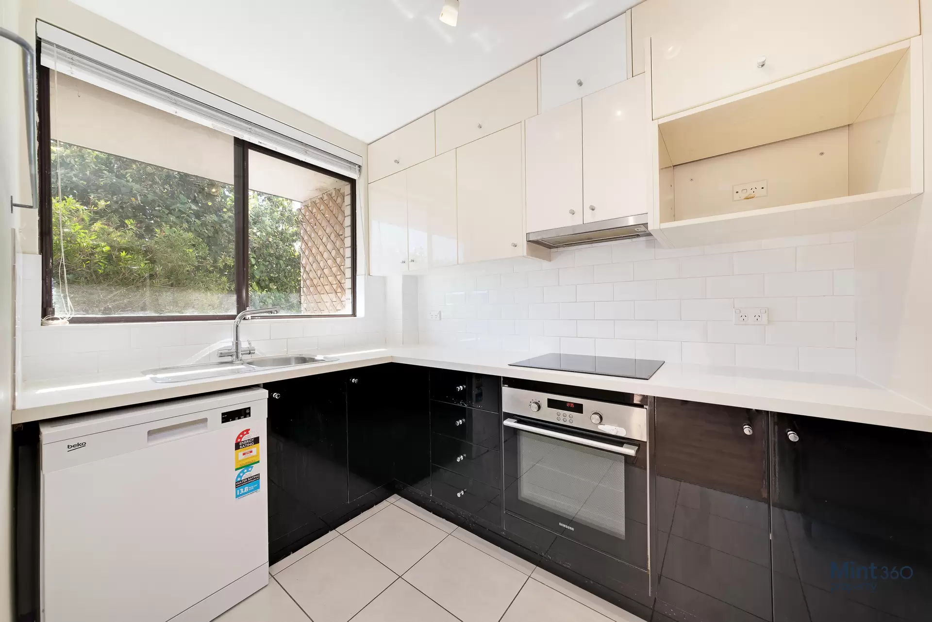 2/4-10 Darling Street, Kensington Leased by Raine & Horne Randwick | Coogee | Clovelly - image 1
