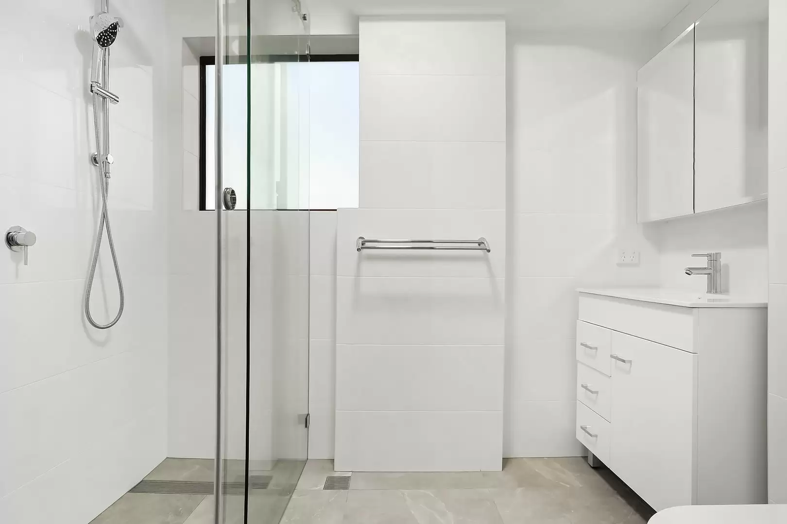 32/315 Bondi Road, Bondi Leased by Raine & Horne Randwick | Coogee | Clovelly - image 3