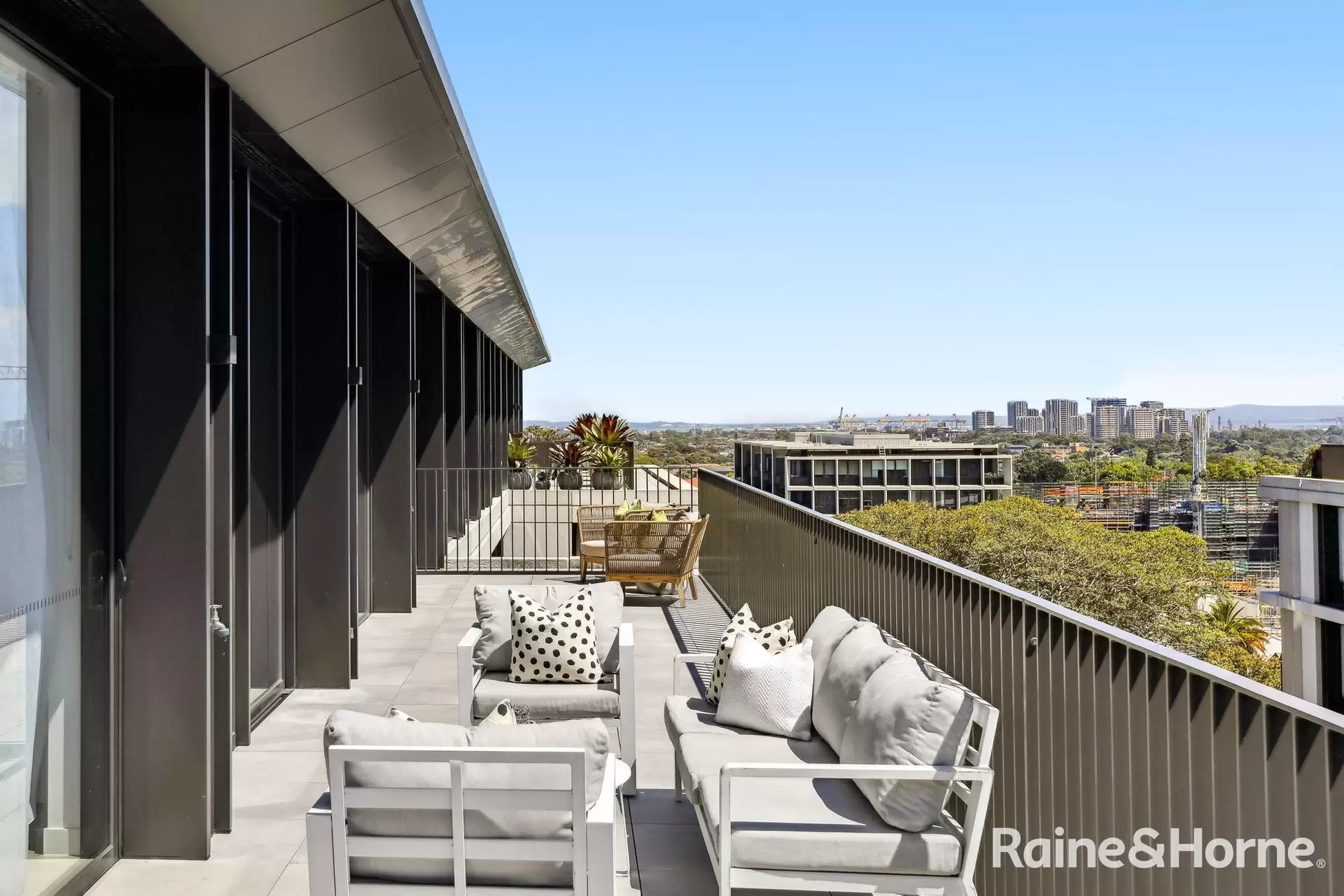 E701/166 Barker Street, Randwick Leased by Raine & Horne Randwick | Coogee | Clovelly - image 1