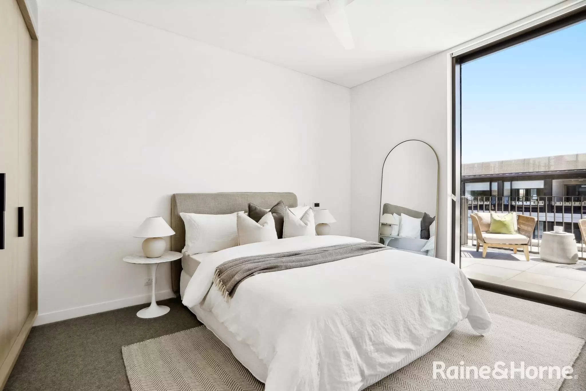 E701/166 Barker Street, Randwick Leased by Raine & Horne Randwick | Coogee | Clovelly - image 10