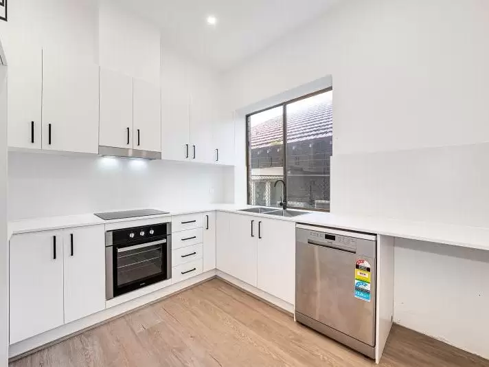 3/70 Arthur Street, Randwick Leased by Raine & Horne Randwick | Coogee | Clovelly - image 2